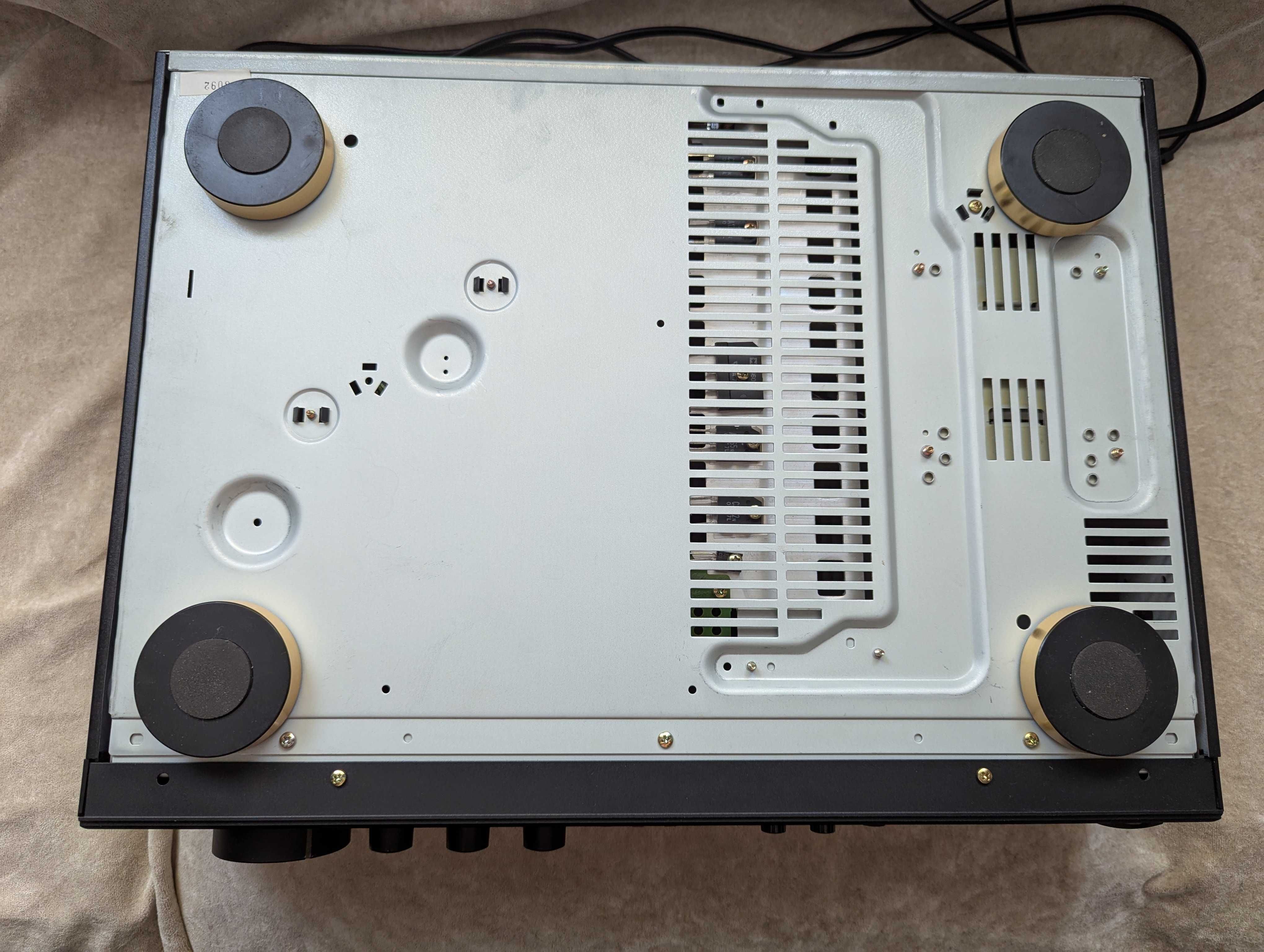 Стерео підсилювач HARMAN KARDON HK 620