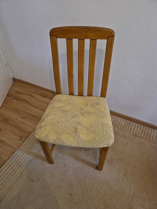 4 krzesła do sprzedania