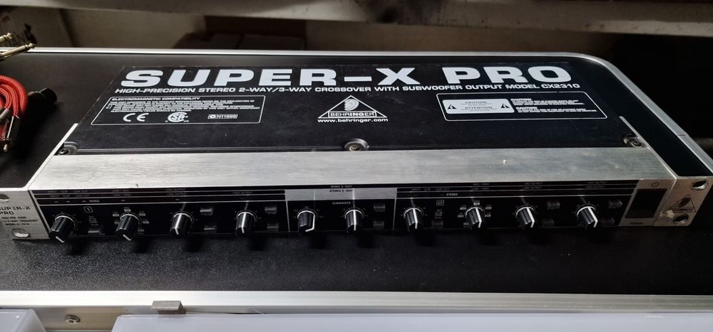 Behringer super-x Pro cx 2310