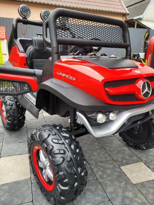 Дитячий електромобіль мерседес