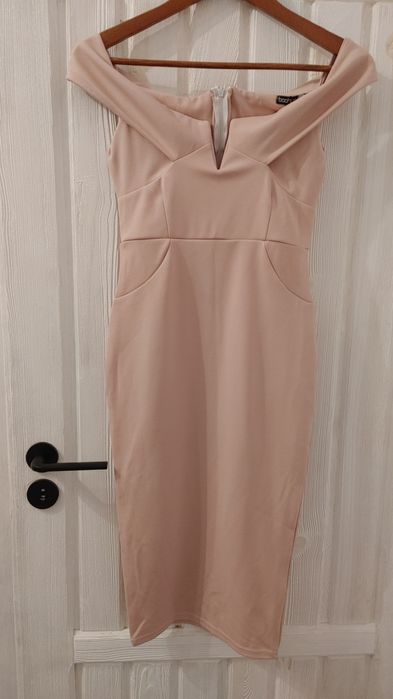 Sukienka boohoo night roz. 36/38 pudrowy róż