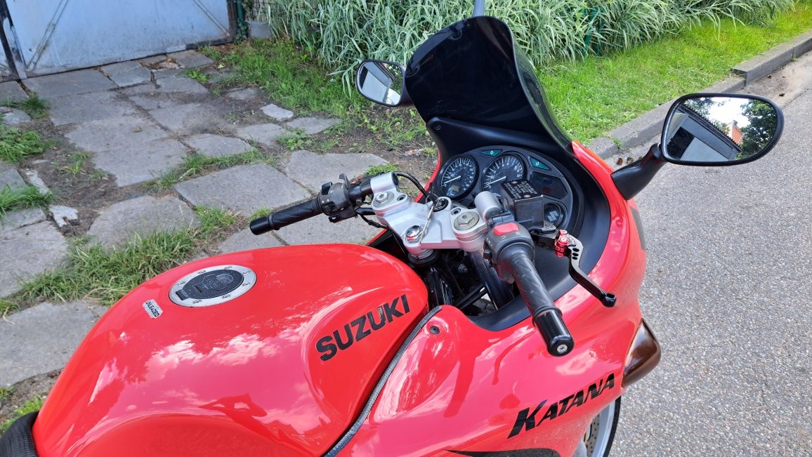 Suzuki GSX-F Katana Jajko