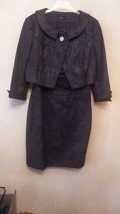 Стильный вечерний костюм парча