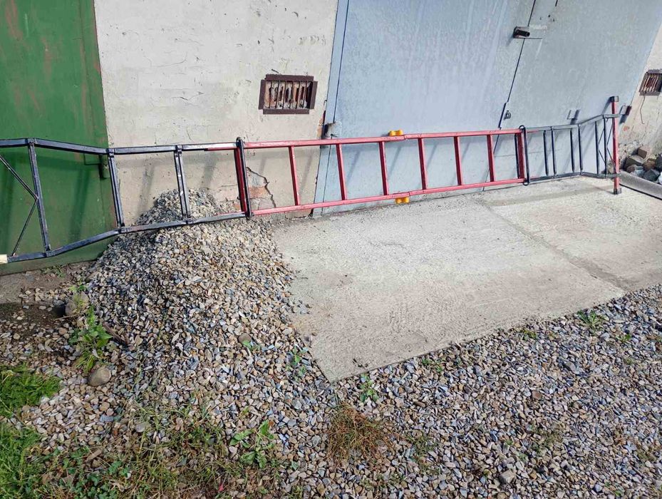 Здам драбину подіум в оренду