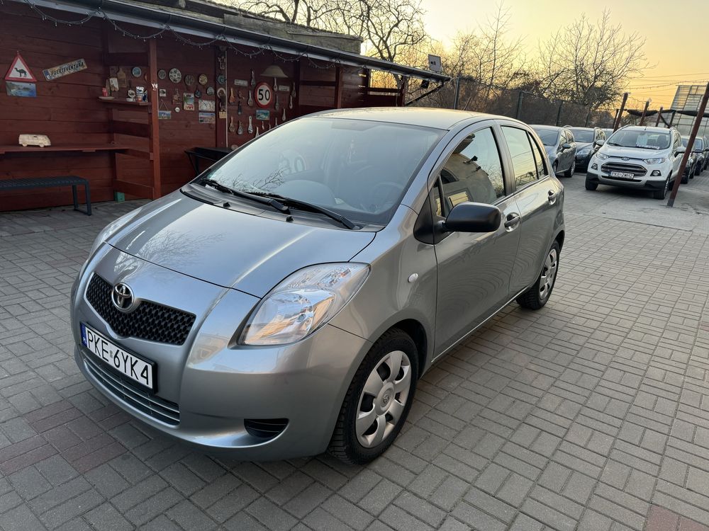 Toyota Yaris 1.3 87 KM sprowadzona 2008 zarejestrowana klima 4/5 drzwi