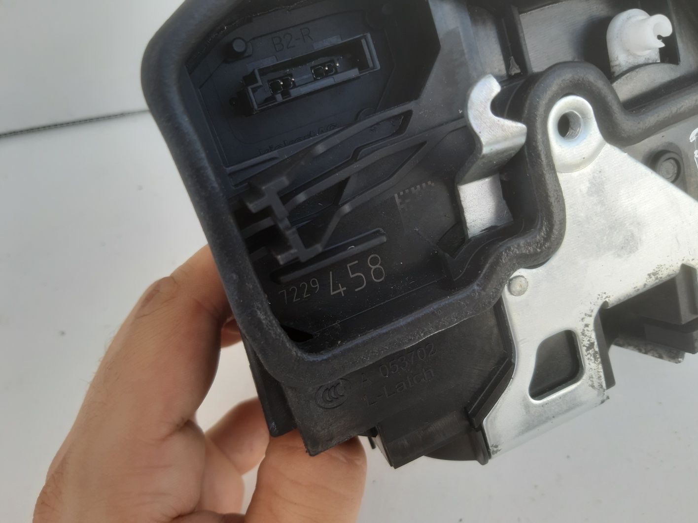 BMW F10 F11 zamek drzwi przód prawy 4 piny