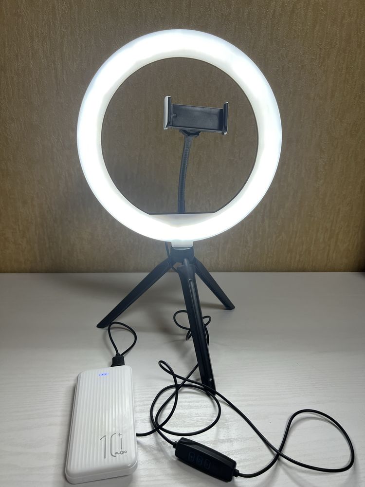 Квльцева Led лампа з ніжками 26 см для селфі