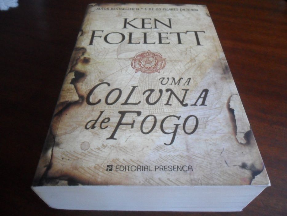 "Uma Coluna de Fogo" de Ken Follett