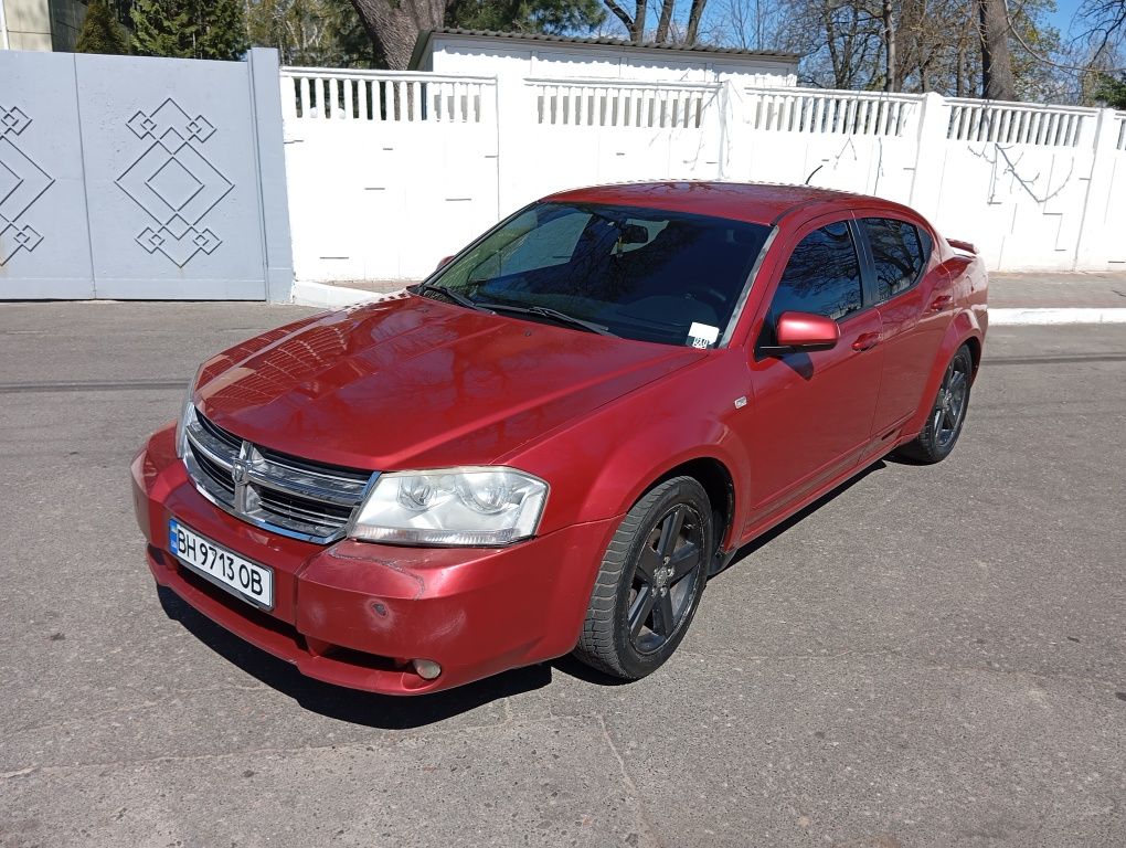 Dodge Avenger 2010 автомат, газ/бенз