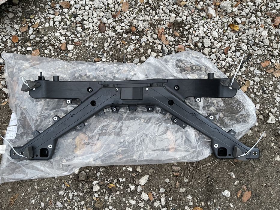 Бампер, передній бампер Tesla Model 3 тесла 3 2017 2018 2019 2020