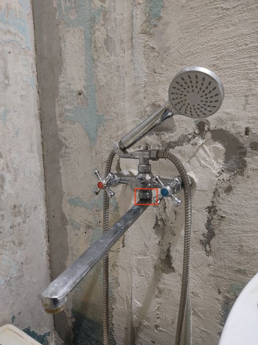 Змішувач з шлангом і душом/лійкою для Ванни LIDZ