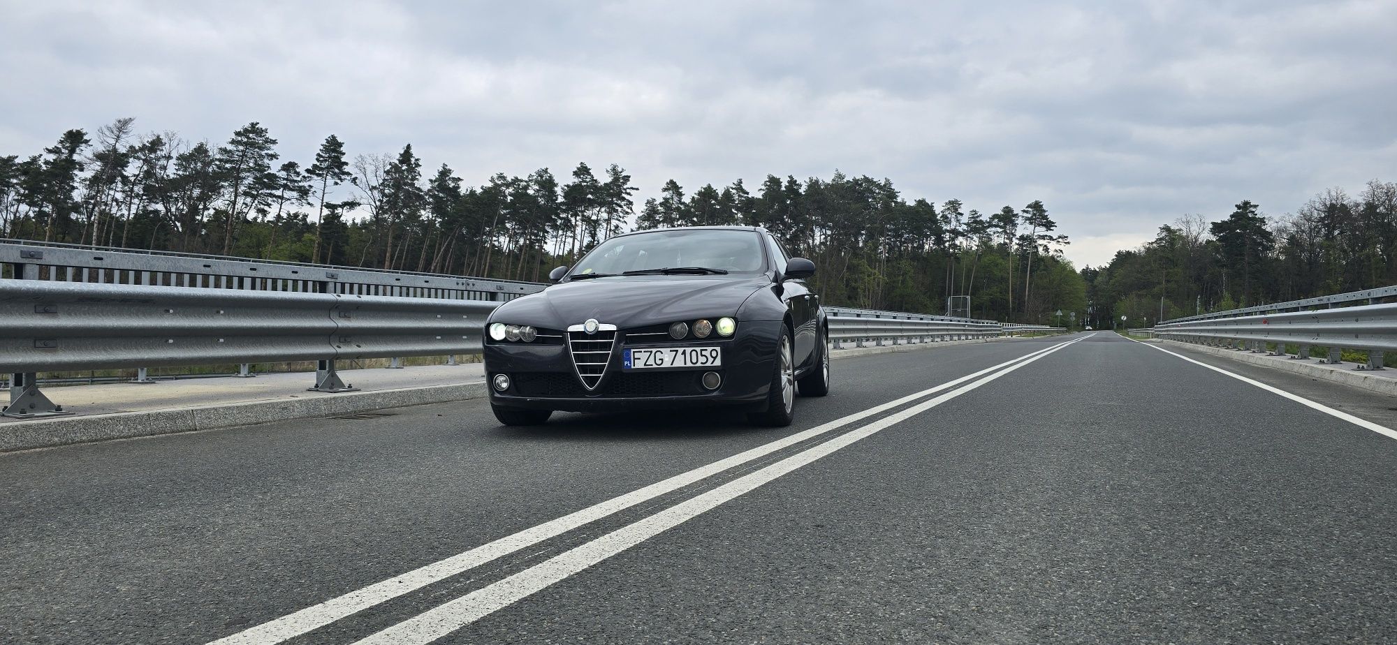Alfa Romeo 159 2.0jtdm czarny sufit