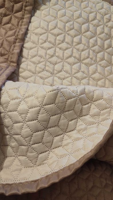 Colcha de cama com dois tons