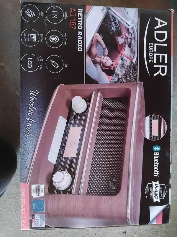 radio w stylu retro Adler