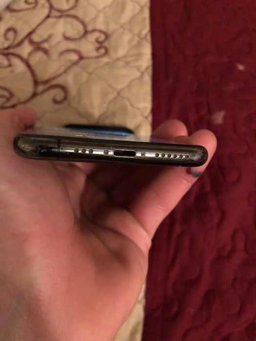 Продам iphone 11 pro 64