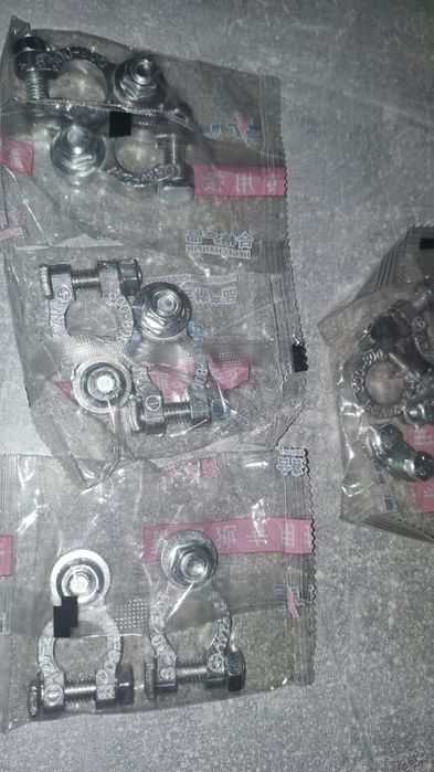 Клеми на акумулятор, АКБ