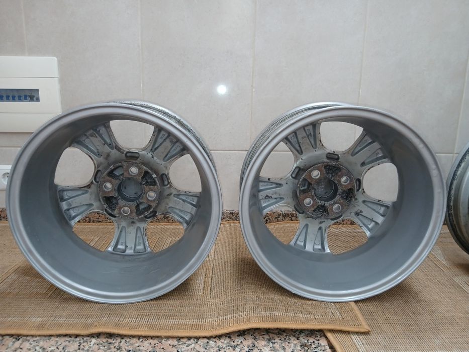 Jantes 6j×15h2 et 49