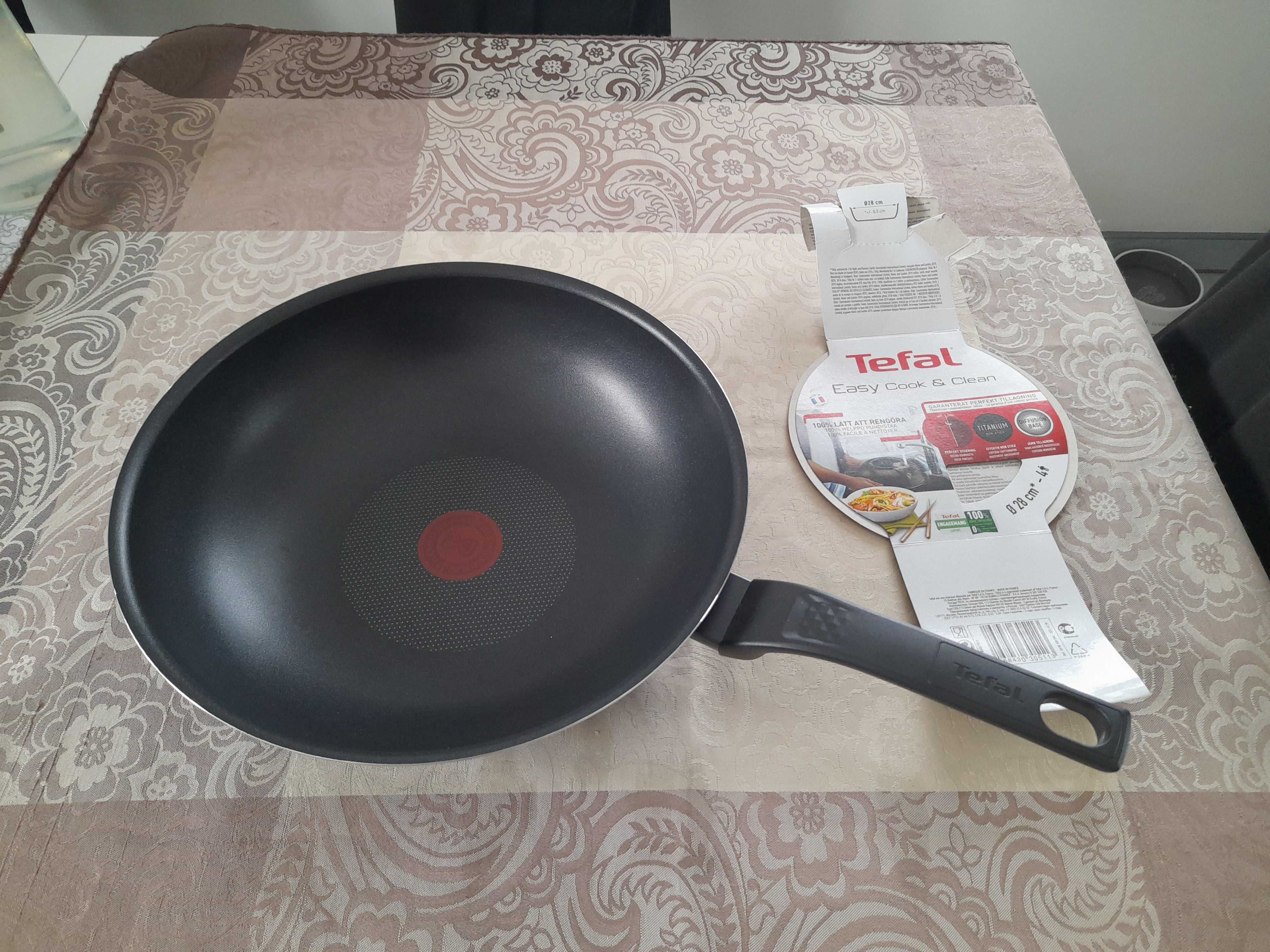Tefal B55519 Patelnia Wok Easy Cook and Clean 28 cm