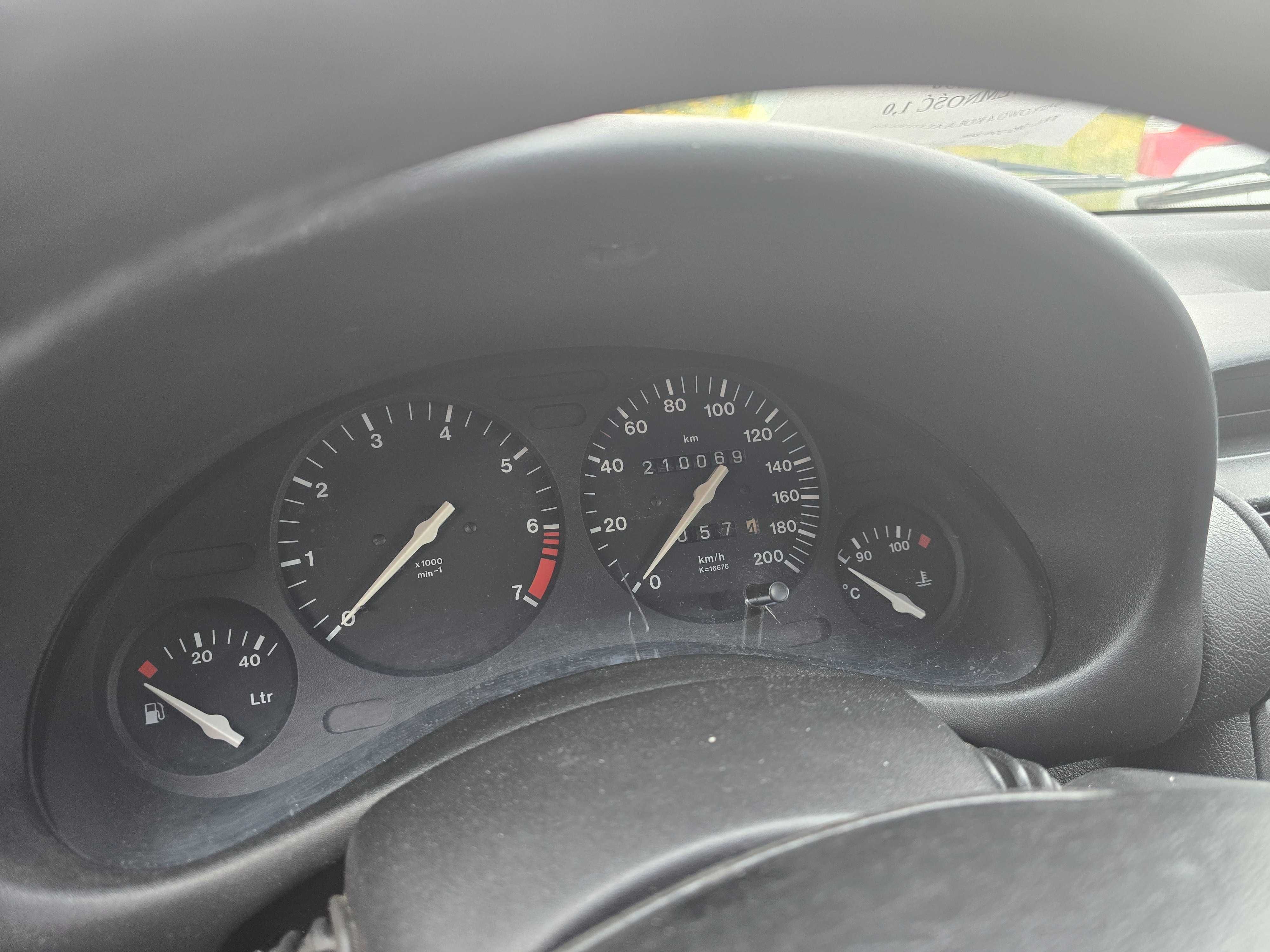 Corsa 1.0  rocznik 98