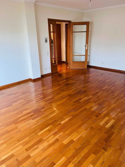 T2 com garagem junto à Quinta do Covêlo