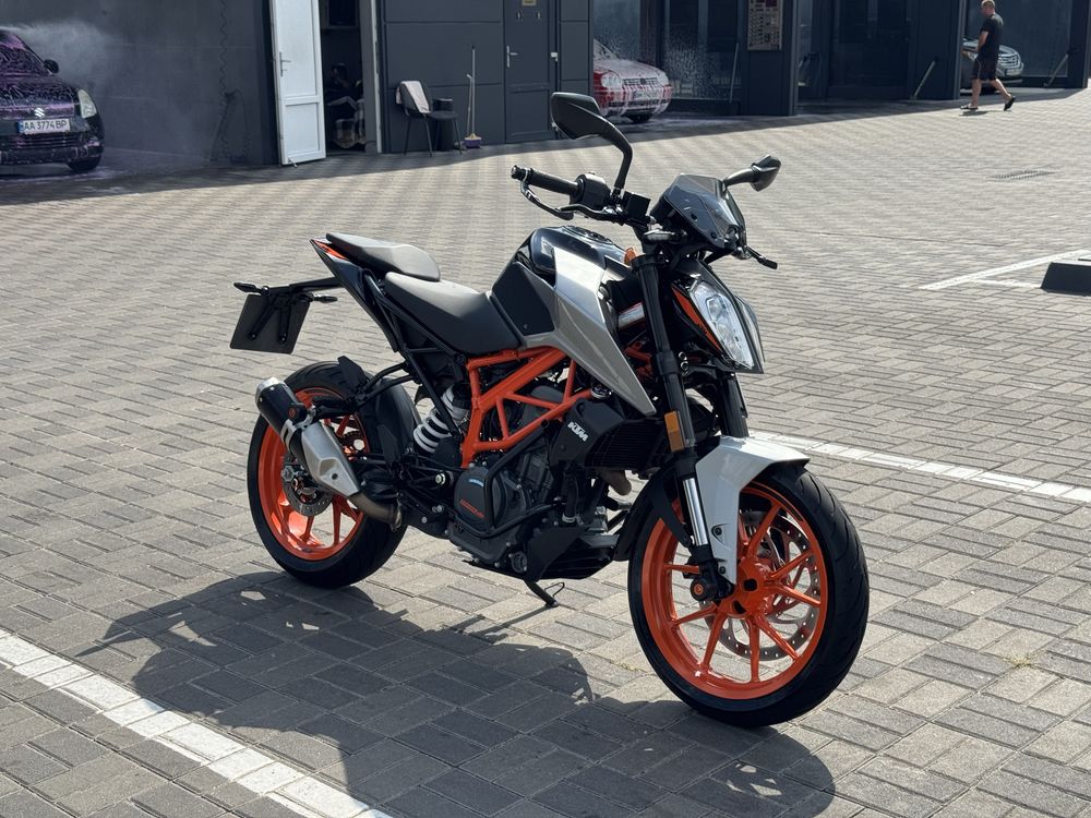 Мотоцикл Ktm duke 390 2021 офіційний
