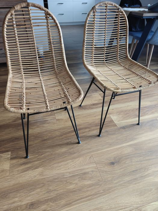 Krzesła plecione rattanowe boho
