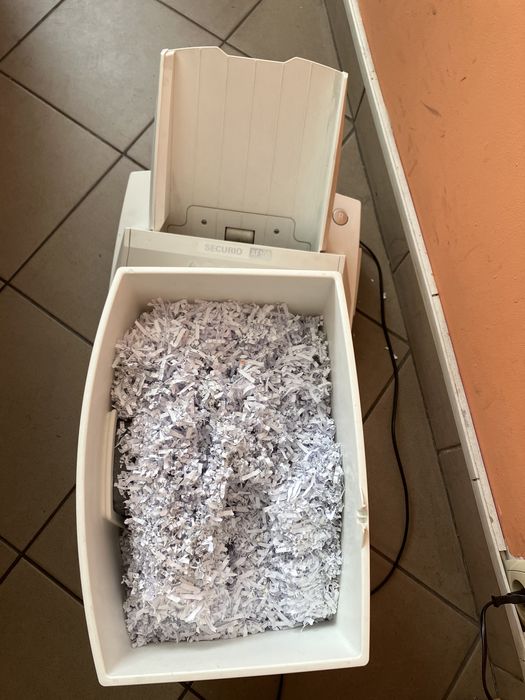 Niszczarka HSM SECURIO AF100 4 x 25 mm  Kod: 956076