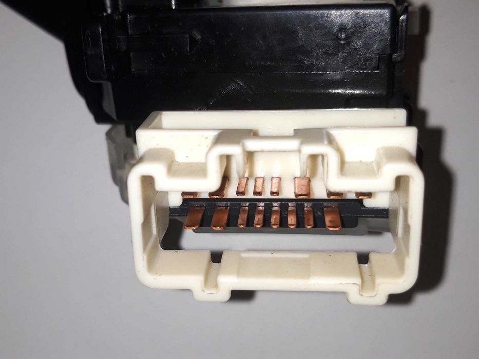 Перемикач повороту та світла фар, код: 17A089A lexus / Subaru / Mazda