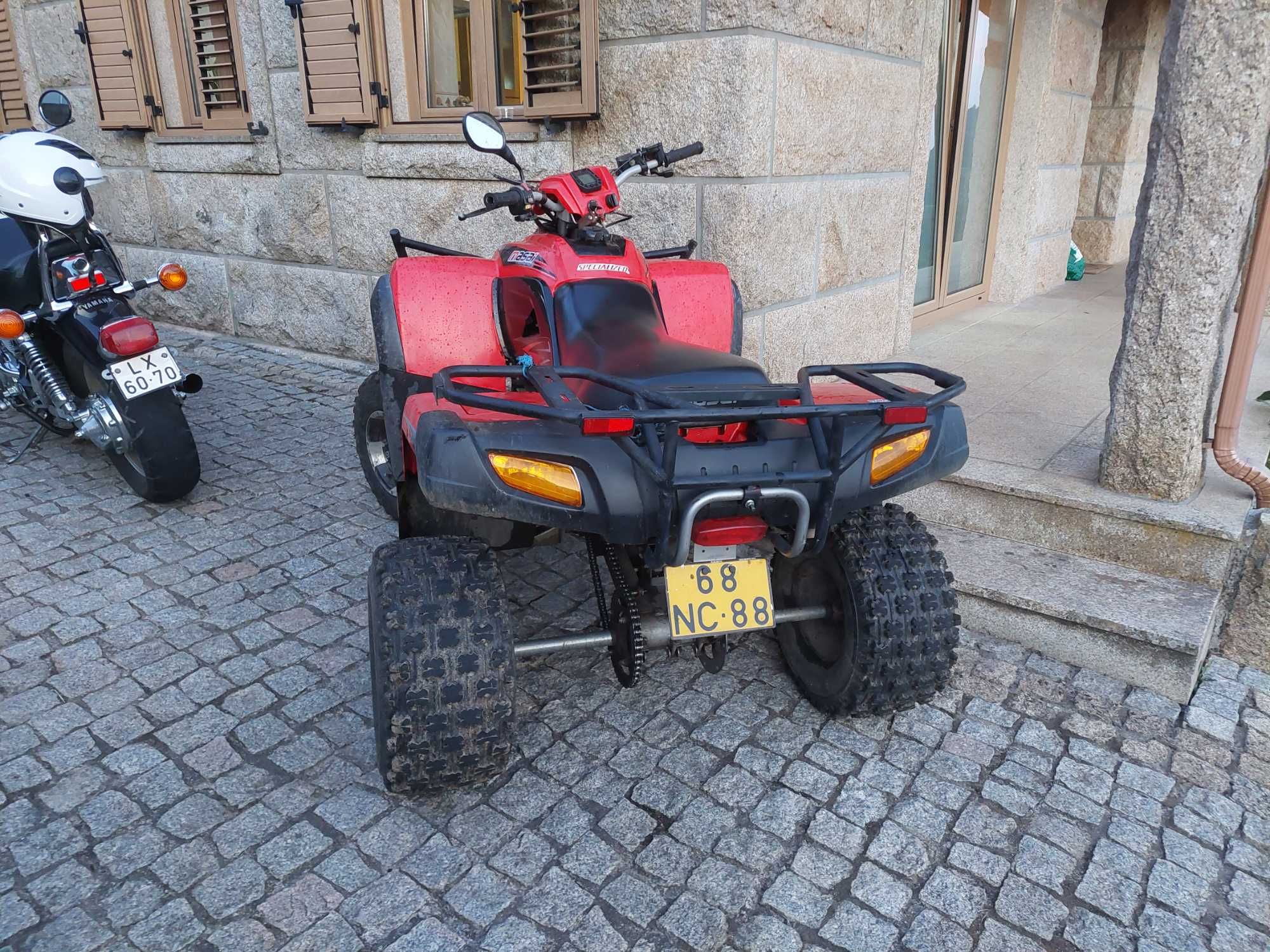 Moto 4 Masai motor honda