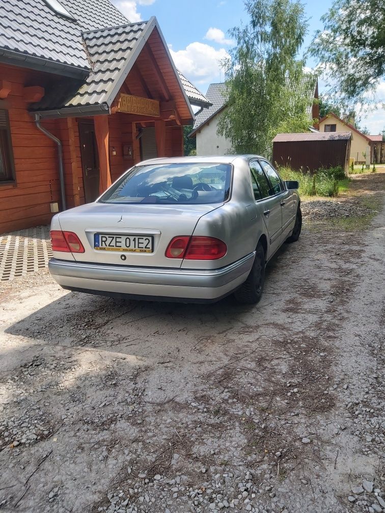 Ładny mercedes w210 e290