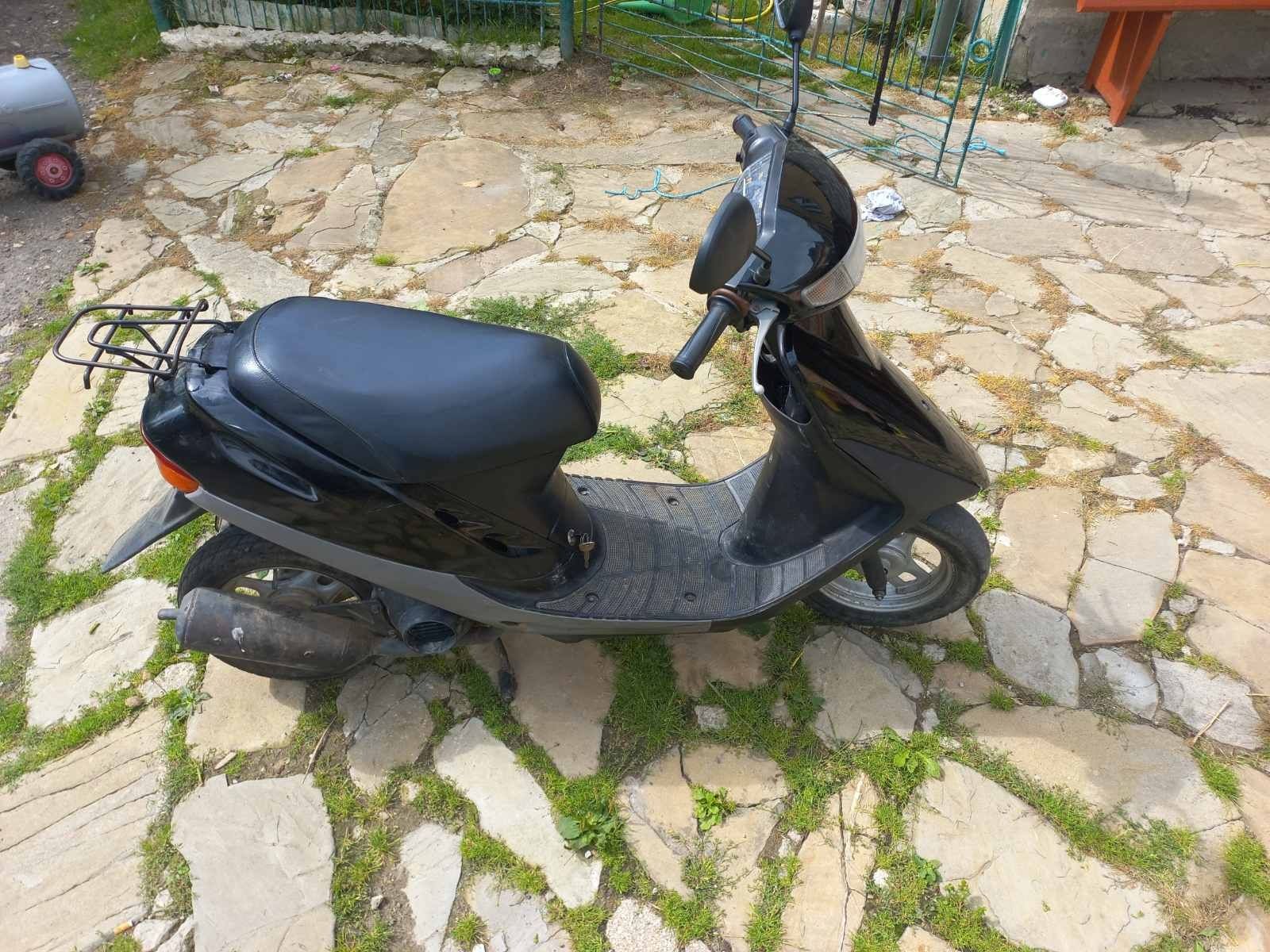 Скутер Honda dio 27