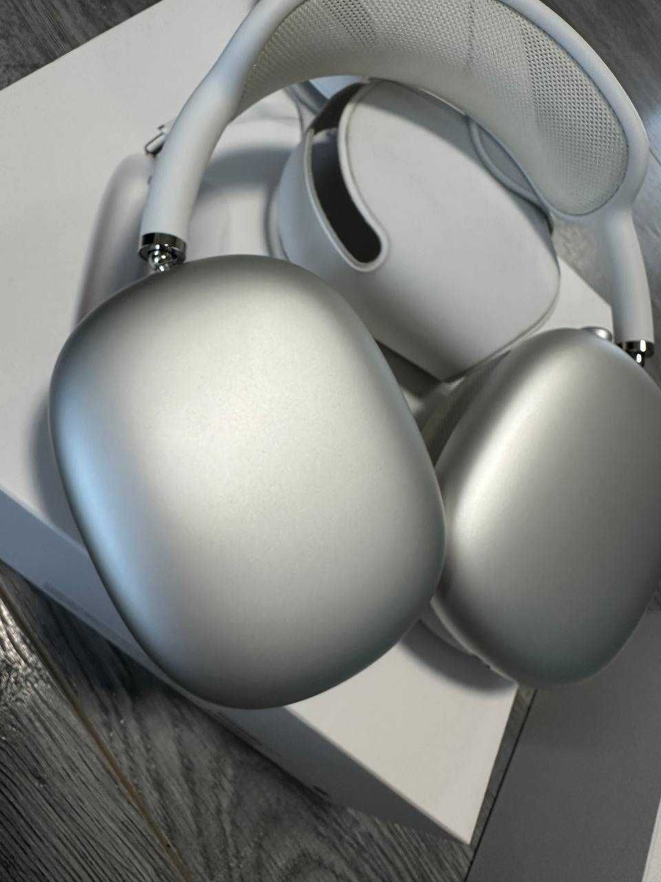 наушники Apple AirPods Max Silver