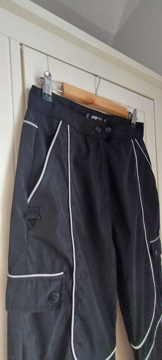 Spodnie rozmiar s