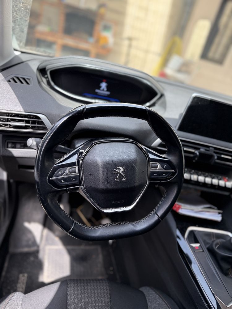 Peugeot 3008 1.5 BlueHDi 130cv