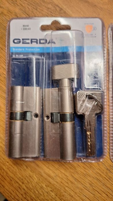 Wkładka, zamek do drzwi Gerda podwójne góra i dół