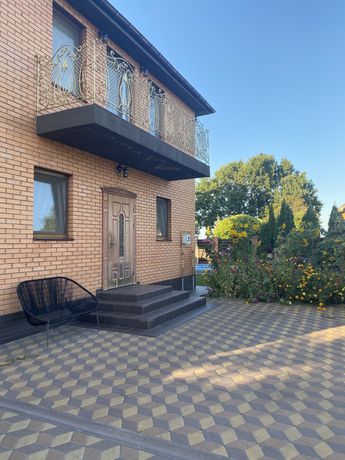 Шикарный дом с сауной и бассейном у Киевского моря в с Старые Петровцы