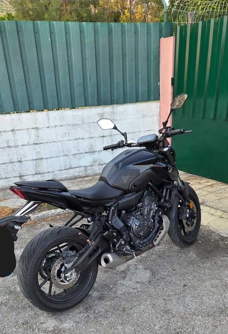 Yamaha MT-07 2022 – Desempenho e Design Numa Só Moto