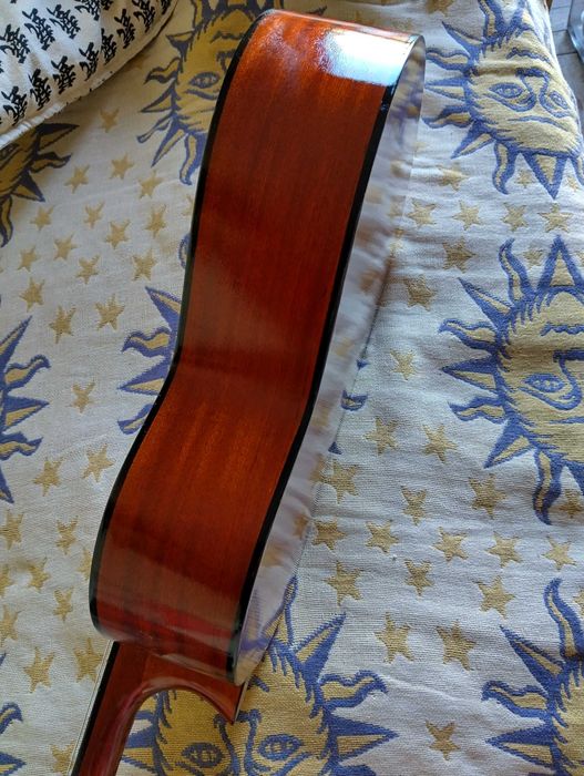 Guitarra clássica Admira Juanita