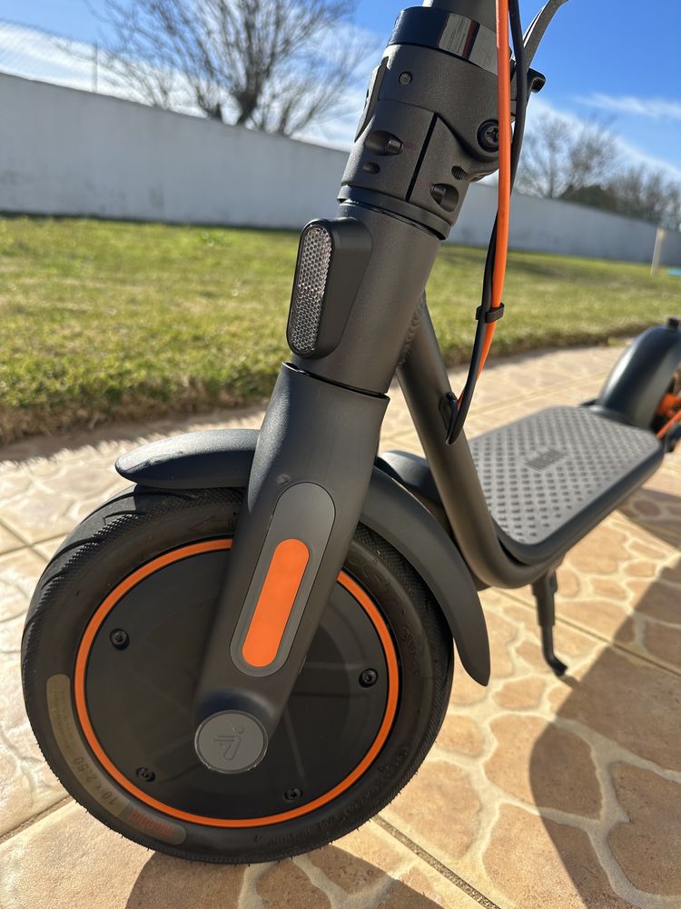 Segway Ninebot Kickscooter F40E
