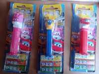 Set completo de dispensadores Pez Disney Super Wings.