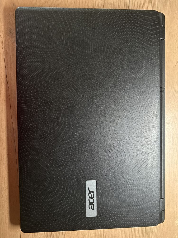 Ноутбук робочий, з віндою Acer Aspire ES1-512-C89T (NX.MRWEU.012)