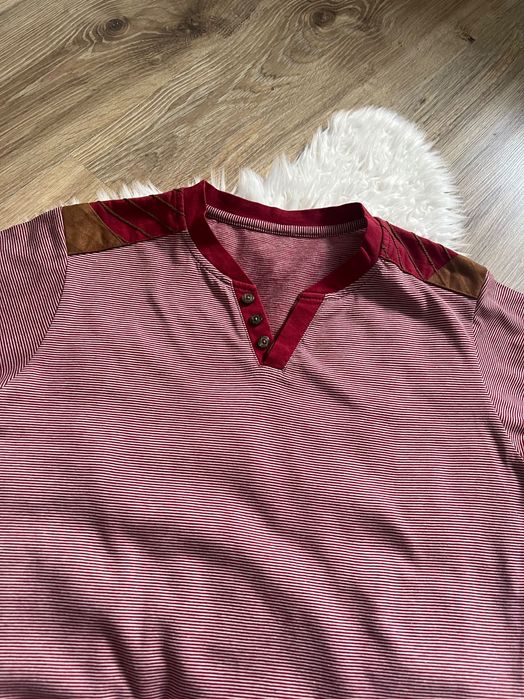 Młodzieżowy t-shirt