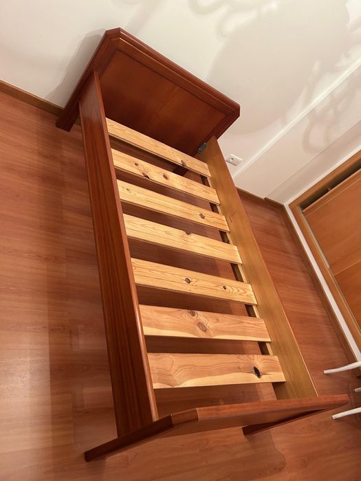 Cama madeira solteiro