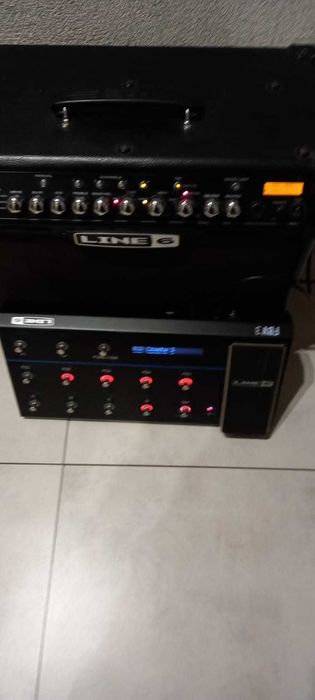 Zestaw wzmacniacz gitarowy LINE 6 Spider lV75w + sterownik FBV3