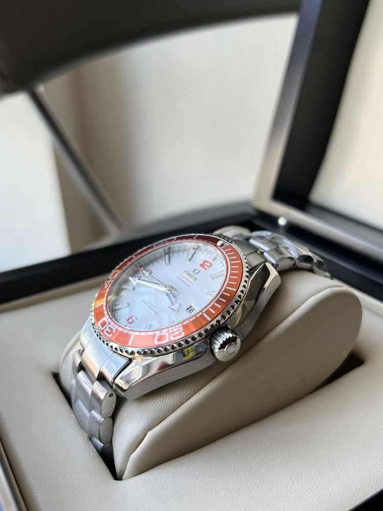 мужские наручные часы Omega SEAMASTER planet ocean automatic