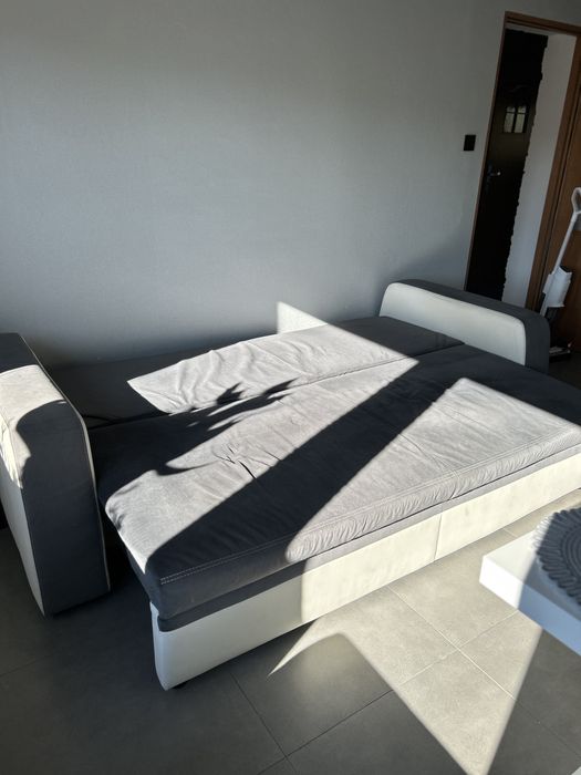 Sofa trzyosobowa z funkcją spania