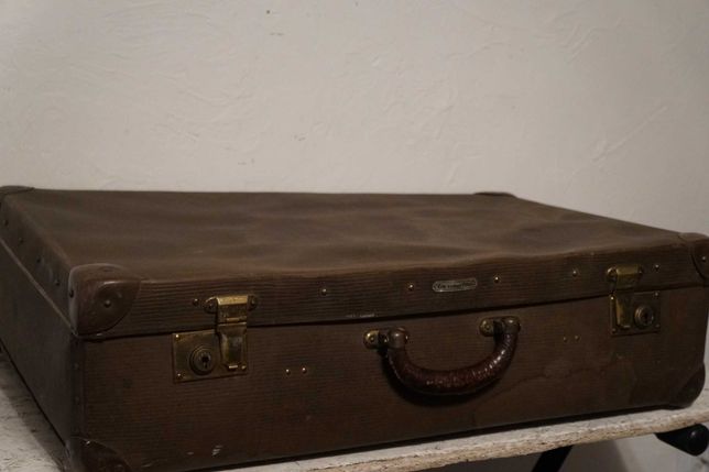 Stara Walizka Kufer Podróżny Retro Vintage