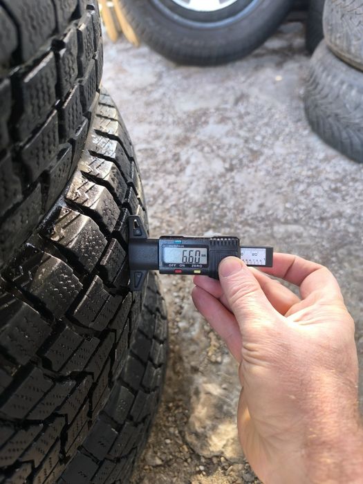 Opony Zimowe 215/65/16 Dunlop Komplet Bardzo Ładne