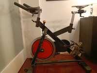Bicicleta estática - spinning - cycling