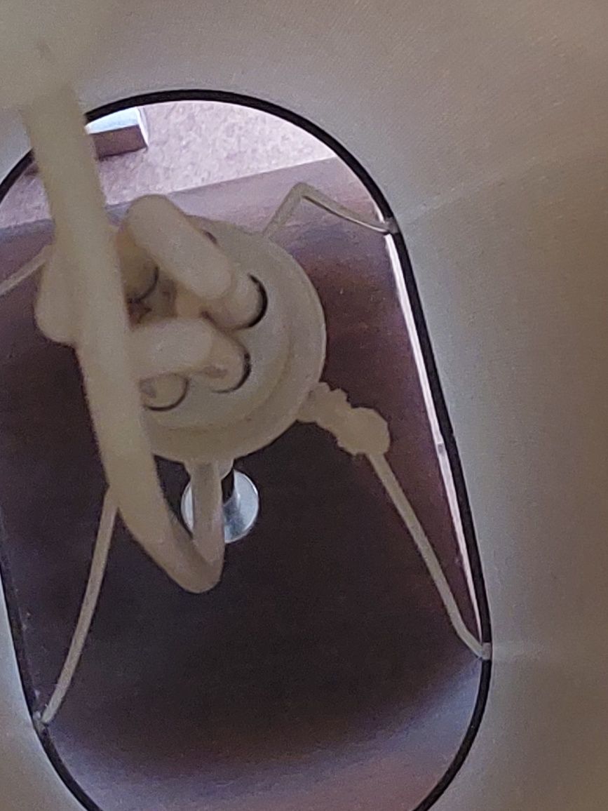 Lampa stojąca z żarówkami drewno